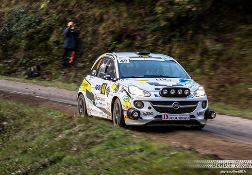 48 Robert/Duval